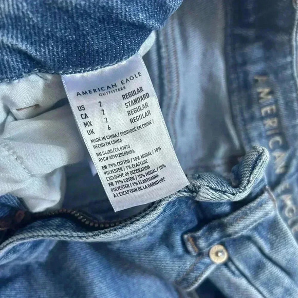 American Eagle Outfitters Stretch Mom Jeans - Picture 8 of 9